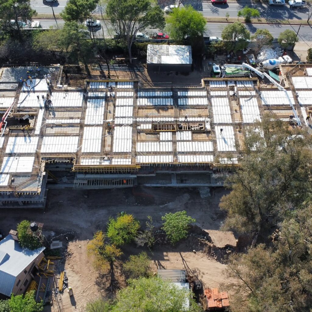 Instagram post from gra_ce_obras. This post is in position 5.